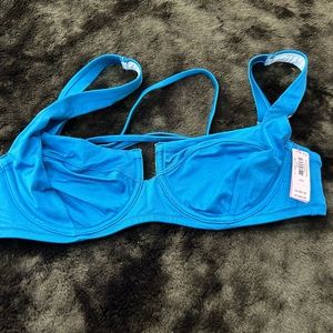 Victoria’s Secret bikini top size 34d